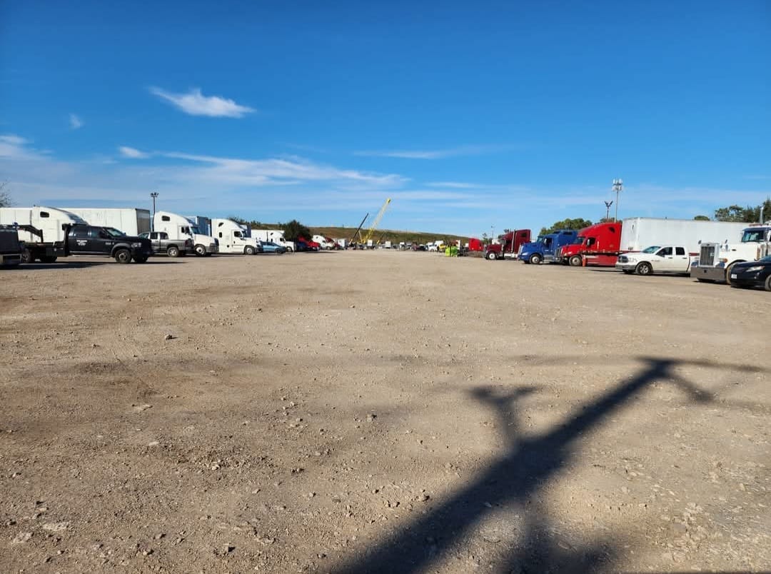 C-Truck Parking & tire services team